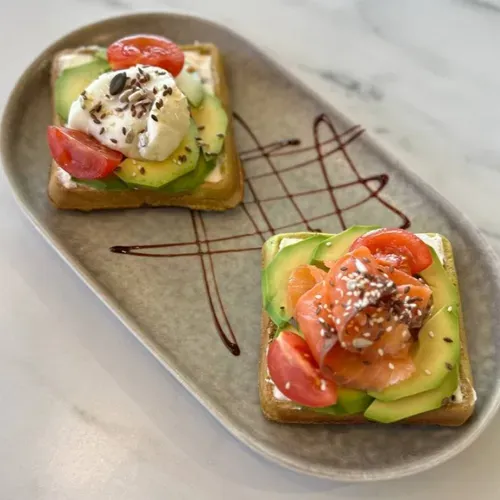 Wafe din spanac cu somon / creveți